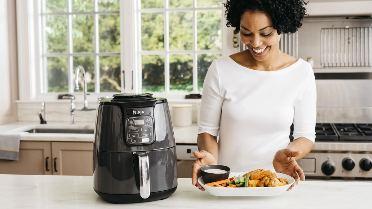 https://runwaygist.com/wp-content/uploads/2023/05/Unleash-Culinary-Magic-with-the-Ninja-AF101-Air-Fryer.png